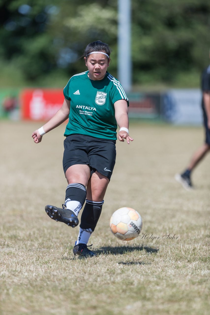 Bild 193 - wBJ TuRa Meldorf/Buesum - JFV Luebeck : Ergebnis: 1:0